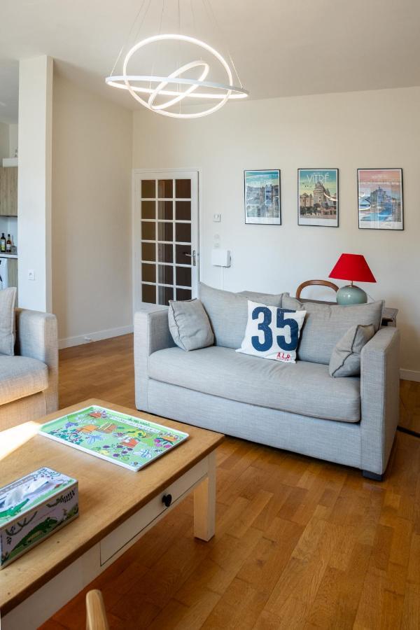 Bel Appartement, Bien Equipe Et Confortable Dans Le Centre Historique Fougères Exteriér fotografie