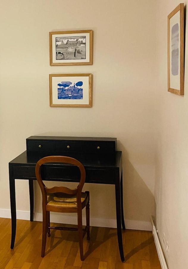 Bel Appartement, Bien Equipe Et Confortable Dans Le Centre Historique Fougères Exteriér fotografie